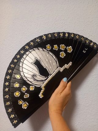 Abanico artesanal gato