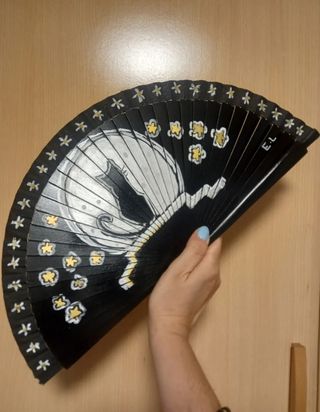 Abanico artesanal gato