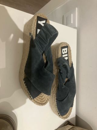 Sandalias Bimba y Lola azules 