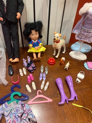 Lote Muñecas Barbie, Ken, Nancy y Bratz