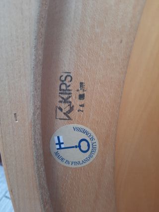 Mesa de comedor extensible de madera (Finlandia)