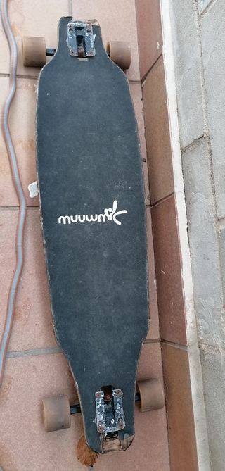 Monopatín Longboard con Diseño Tropical