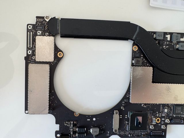 SCHEDA MADRE LOGICA MACBOOK PRO 15 A1707 ANNO 2016-17