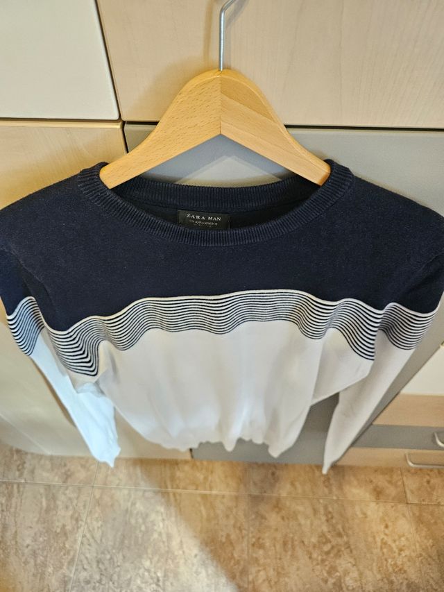 Jersey Zara Hombre Azul y Blanco.
