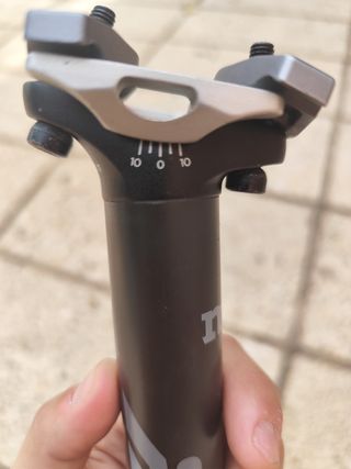 Tija de sillín de carbono