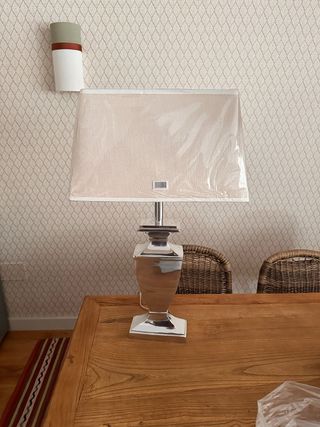 Lámpara de mesa Becara Plata