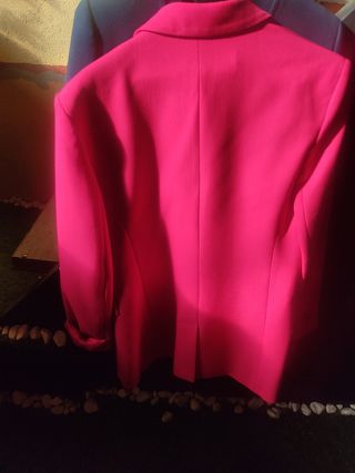 Blazer Zara Rosa y pantalón 
