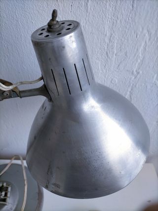 Lámpara de escritorio Luxo gris
