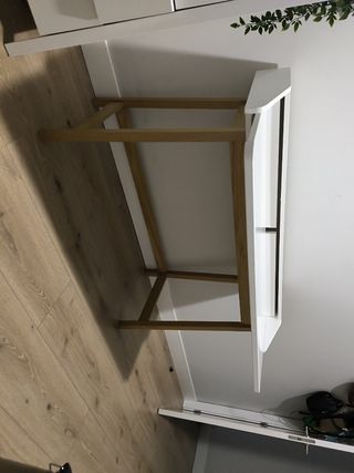 Escritorio extensible de madera