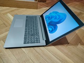 Portátil Lenovo 17 Intel Core i7 Gris