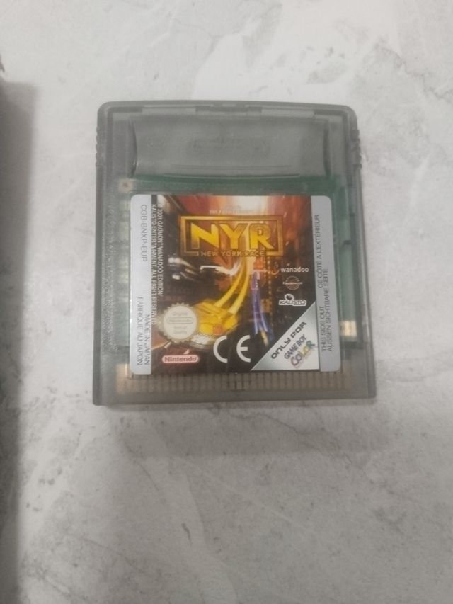 Nyr juego con su caja nyr