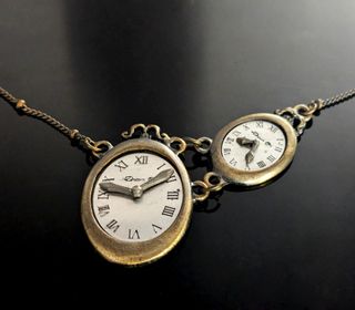 Conjunto de Joyas: Collar, Pendientes y Anillo