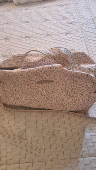 Bolso de bebé rosa floral