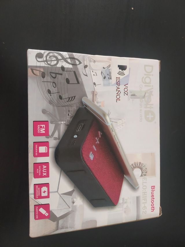 Altavoz Digivolt con soporte