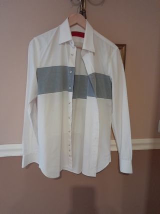 Camisa Blanca Carolina Herrera raya azul