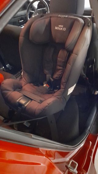Silla Axkid Minikid a contramarcha, SIN ISOFIX 