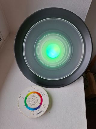 Lampada da tavolo Philips, luce cangiante