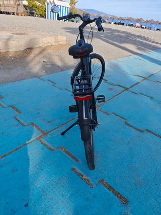 Bicicleta Eléctrica Negra