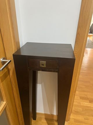 Mesa recibidor alta de madera