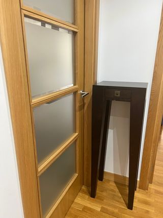 Mesa recibidor alta de madera