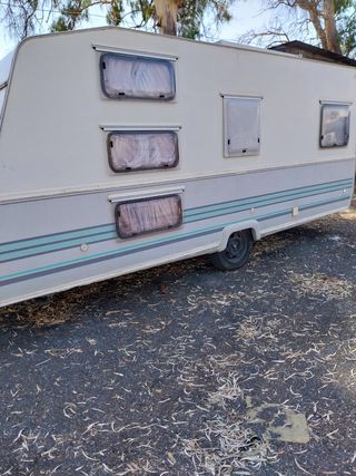 Caravana Roller 750kg
