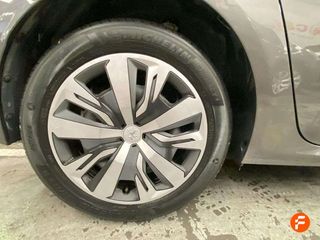 Peugeot 208 PureTech 73kW (100CV) Allure Pack
