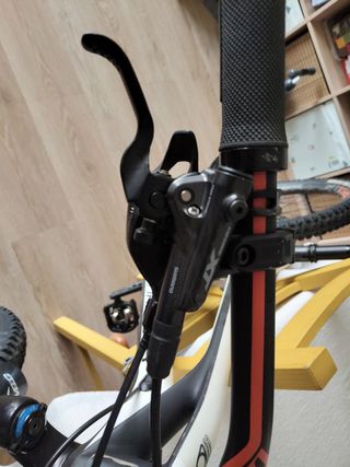 Bicicleta Mondraker Dune R Carbono