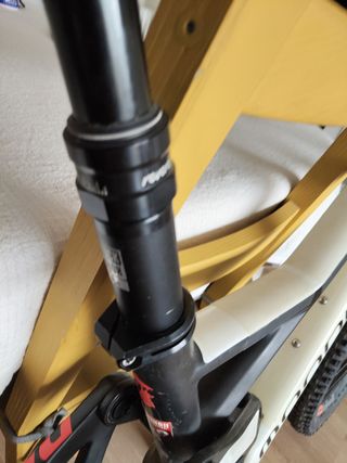 Bicicleta Mondraker Dune R Carbono