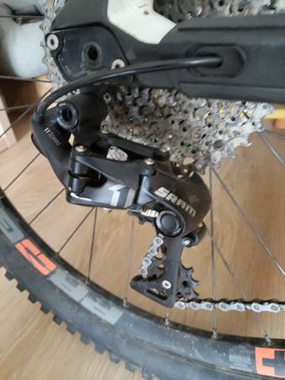 Bicicleta Mondraker Dune R Carbono