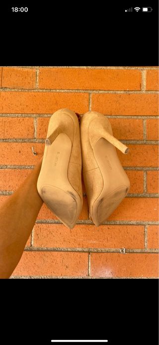 Zapato tacón beige