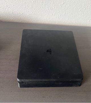 PS4 Slim