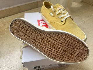 Zapatillas Globe Amarillas Talla 42