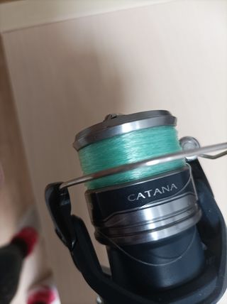 Caña de pescar Dam y carrete Shimano Catana