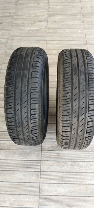 Neumáticos 195/65/15 en buen estado