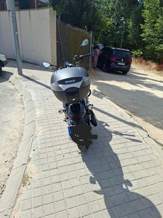 Moto QJ SRV 125 de Junio 2024. Tiene 1170 km.