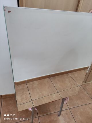 Espejo camerino con luz y estante