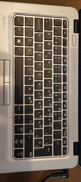 Portátil HP 735 G3 Plata