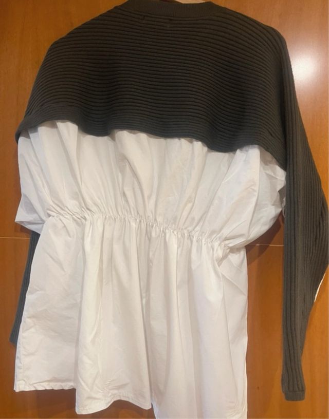 Jersey verde con camisa blanca Talla S