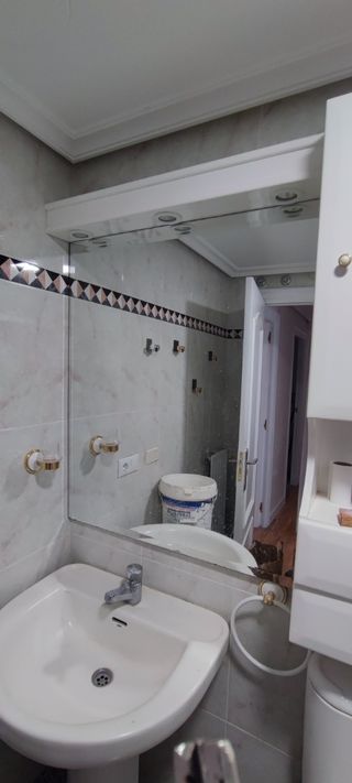 Espejo de baño con focos
