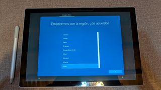 Microsoft Surface Pro 5 LTE i5 8GB + accesorios.