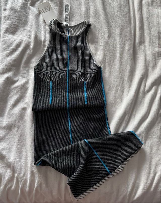 Vestido midi ajustado rayas