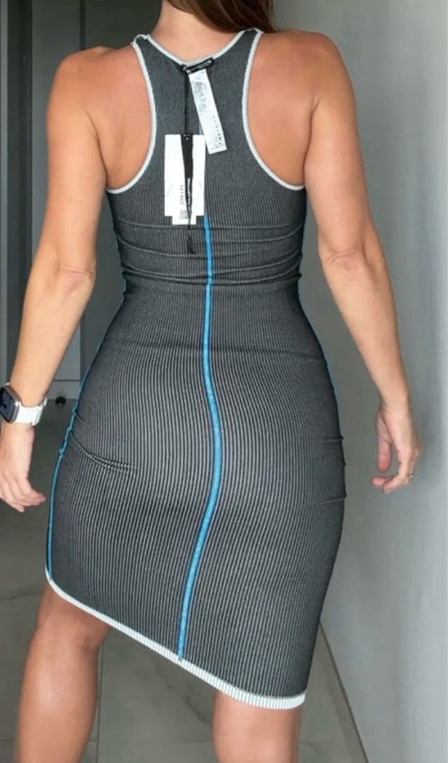 Vestido midi ajustado rayas