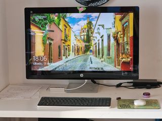 HP Pavilion 27 All-in-One