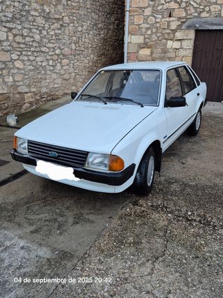 Ford escort 1984