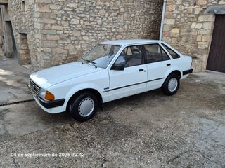 Ford escort 1984