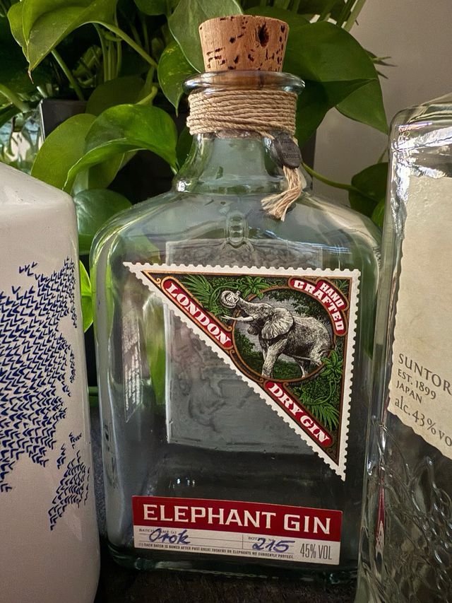 4 Bottiglie vuote Gin
per collezionisti 