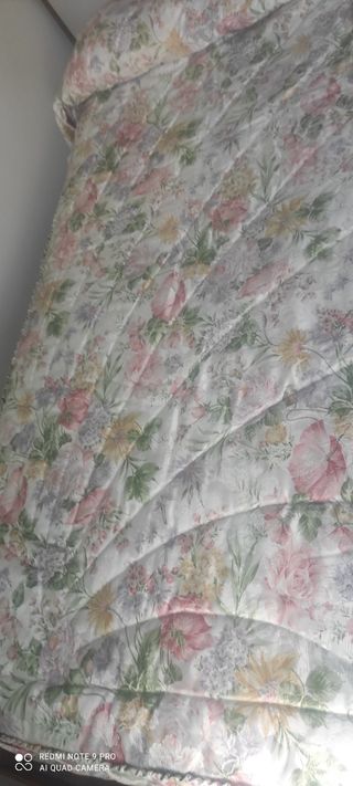 Ropa de cama floral multicolor