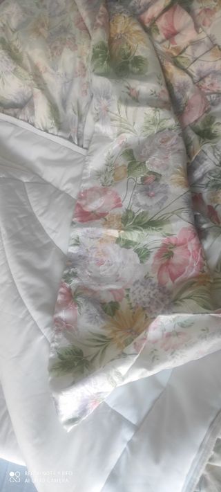 Ropa de cama floral multicolor