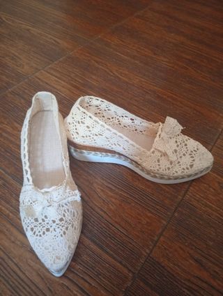 Zapatos de encaje beige/blanco