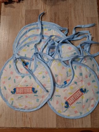 Lote 10 Baberos Muñeca Feber